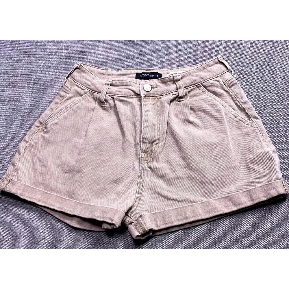 BCBGeneration Pleated Trouser Twill Shorts Womens 7/28 Tan Pockets Cuffed Hem